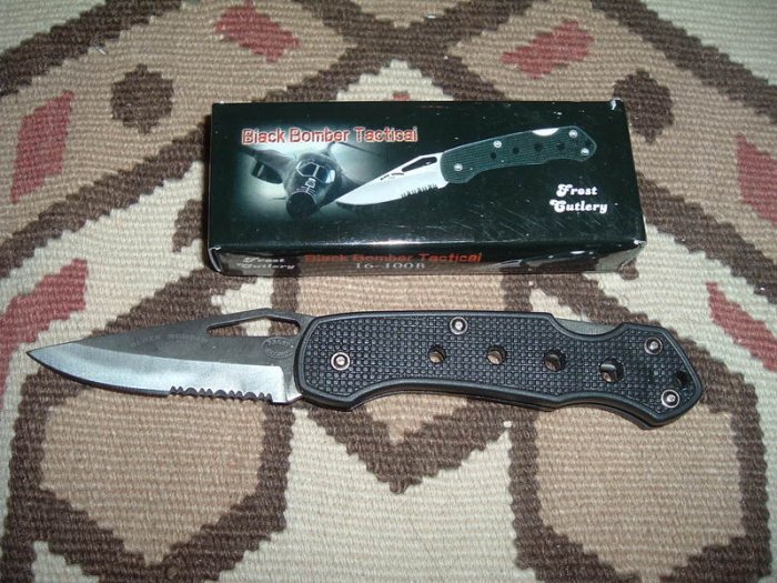 Frost Cutlery Knife Black Bomber Tactical - 4"