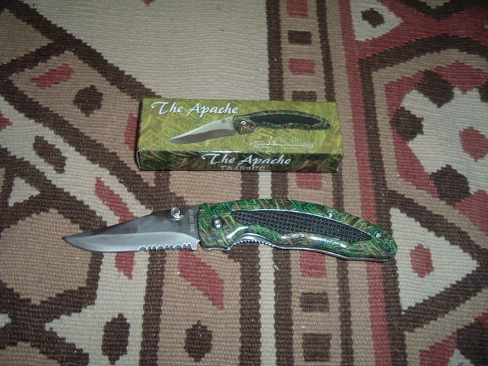 Frost Cutlery Knife The Apache - 4 1/2"