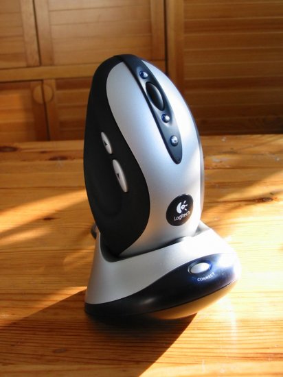 Logitech� MX700 Cordless Optical Mouse w/ Cruise Control
