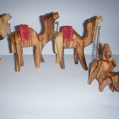 Olive Wood Beduin Camel Caravan