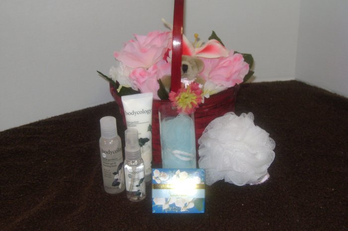 Forever Yours Spa Moments Gift Basket - Valentine's Day