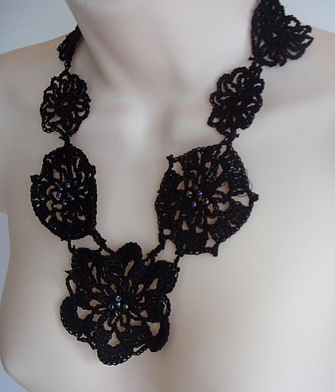 Black Queen Necklace