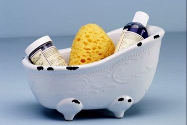 Antique White Bath Tub
