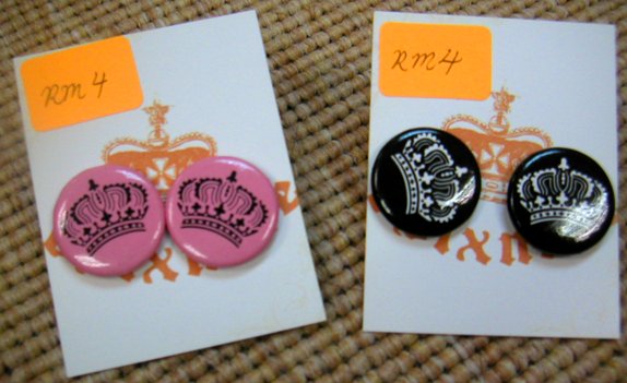 Crown Buttod Studs