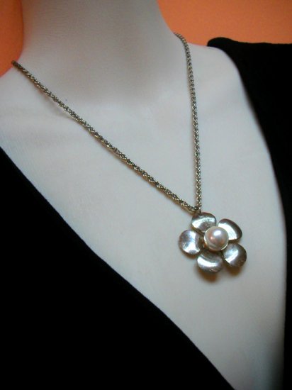 Jasmine Silver w Pearl Necklace