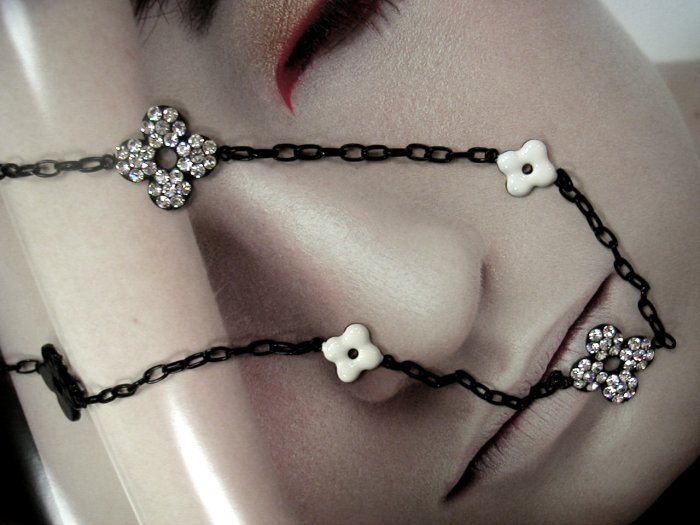 Kiroro Black Diamante Black Necklace
