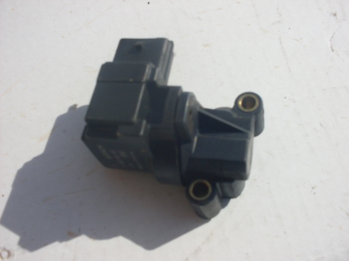 Cadillac Catera Intake Manifold Sensor Used OEM 1997 1998 1999 2000 2001
