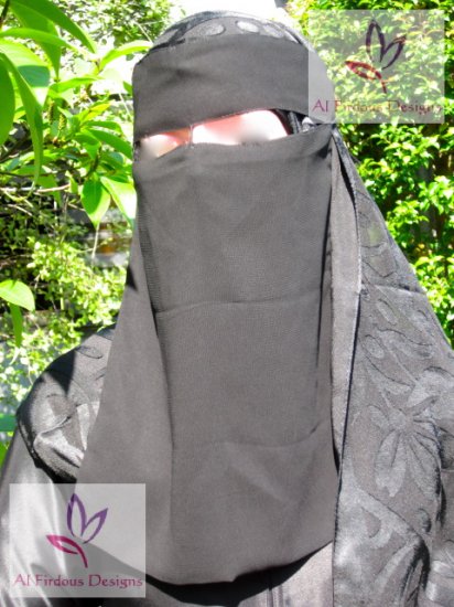 Long string niqab