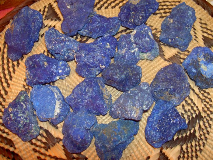 Azurite "The Stone of Heaven" developes psychic awareness. Aligns chakras
