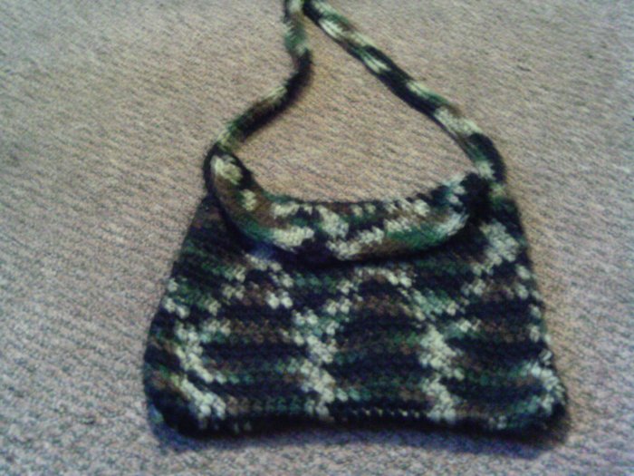 Crochet small handbag