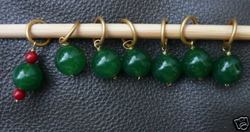 Stitch marker, knitting 6+1 , green glass