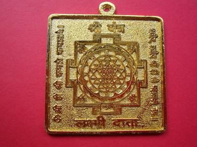 ASHTADHATU 24 C GOLD PLATED SHRI SRI YANTRA