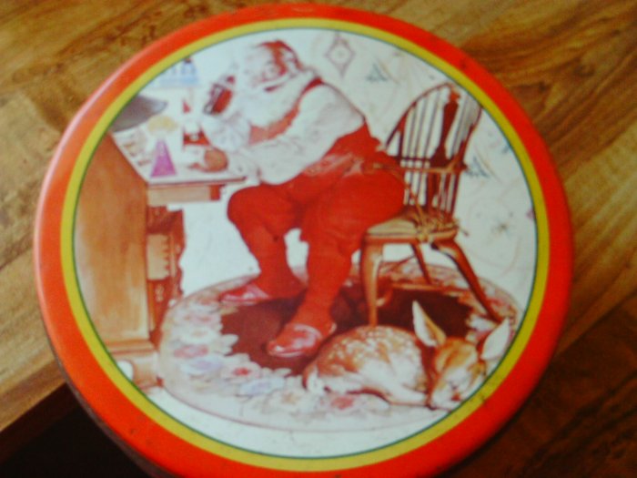 Santa Coca Cola Cookie Tin