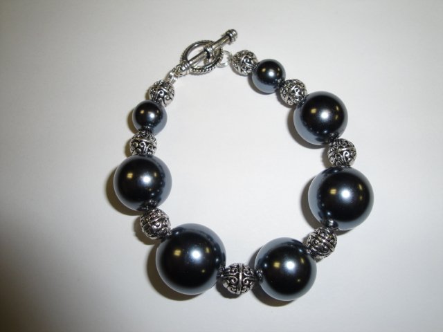 Large Onyx Bead Bracelet