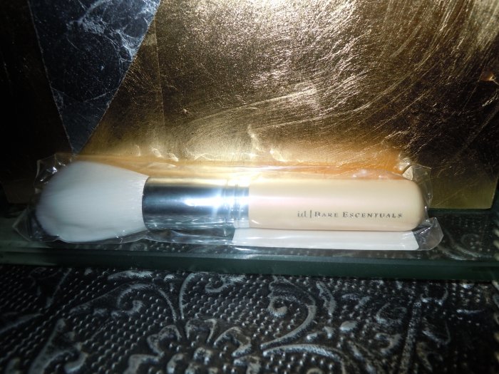 Bare Escentuals Hydrate & Brighten Brush