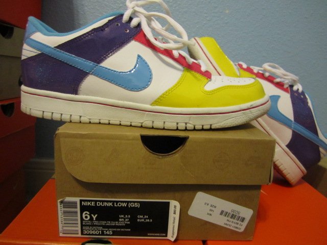 Nike Dunk Low (GS) Women’s size 7.5 ~ 6Y