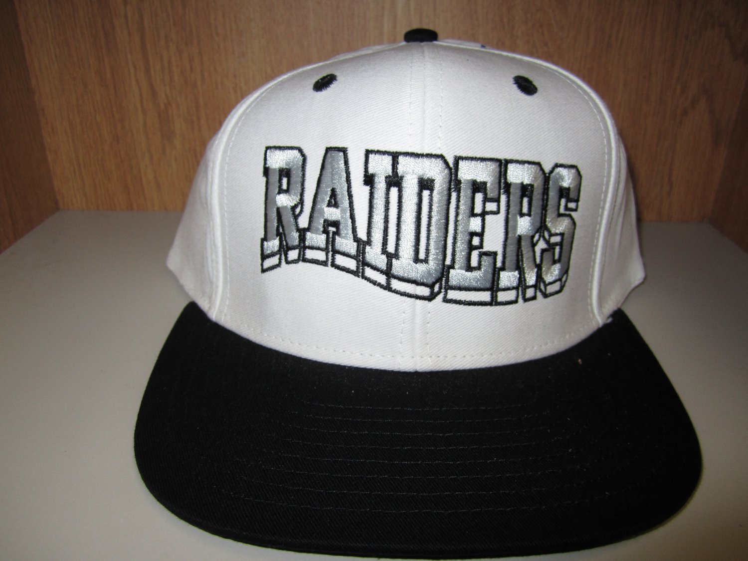 VINTAGE LA RAIDERS SNAPBACK