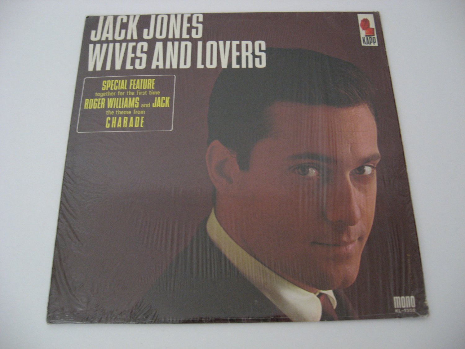 Jack Jones - Wives And Lovers (Vinyl Record)