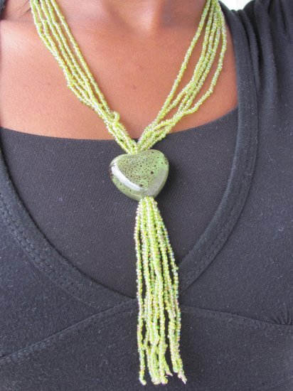 green multi-string short necklace