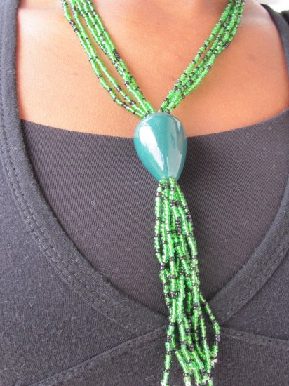 green blue multi-string short necklace