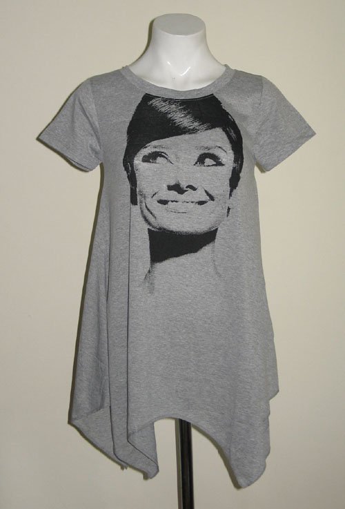 AUDREY HEPBURN... Cute Umbella Flare Top