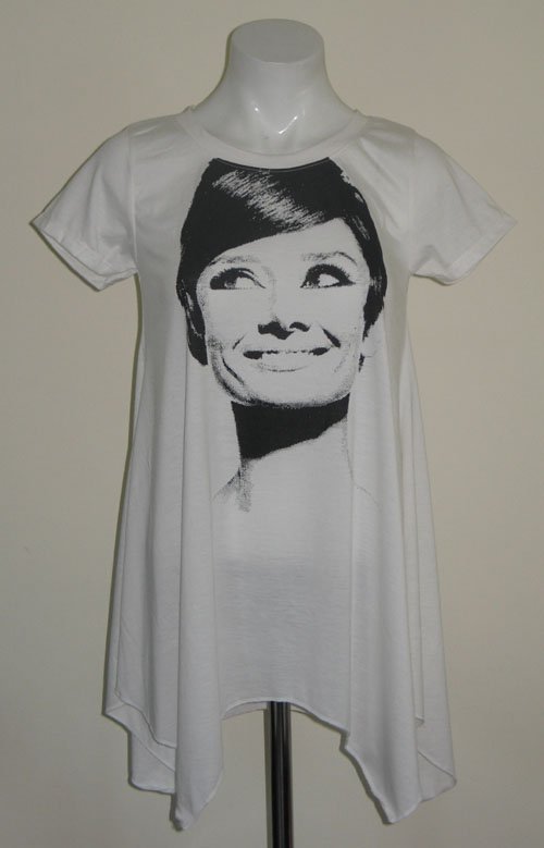 AUDREY HEPBURN... Cute Umbella Flare Top