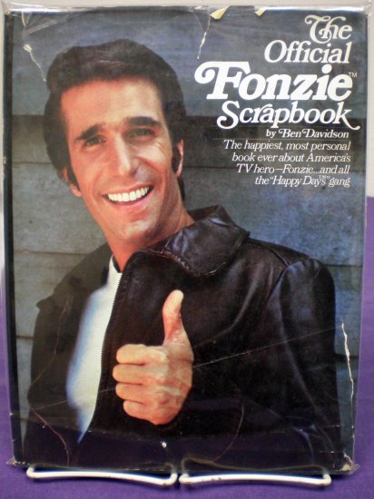 The Official Fonzie Scrapbook # 1, 4.5 VG +