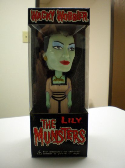 The Munsters Wacky Wobbler - Lily Munsters # 1, 9.4 NM