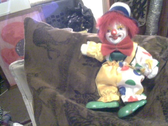 kein speilzeug porcelain clown doll