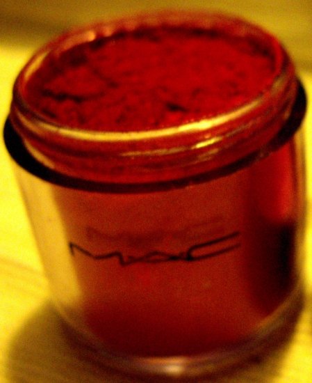 MAC Pigment Sample- Bright Fuchsia