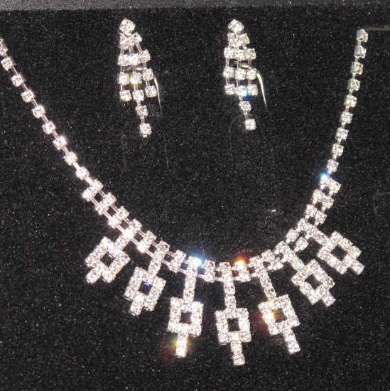 Wedding Bridal Rhinestone/Pearl Necklace & Earrings Set