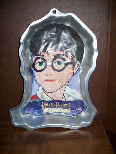WILTON HARRY POTTER ALUMINUM CAKE PAN 2001 NEW