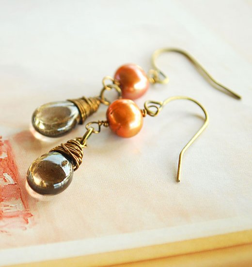 Earthy pair of Fresh Water Pearl and Smoky Quartz
