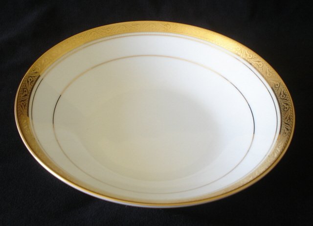 Noritake Majestic Gold Coupe / Soup Bowl 4290 NEW