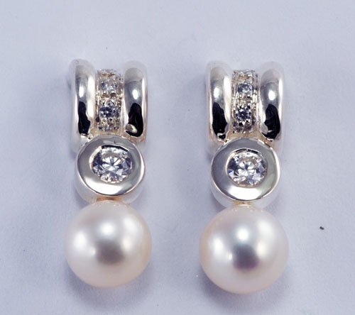Diamond Earrings with Pearl JE 0061