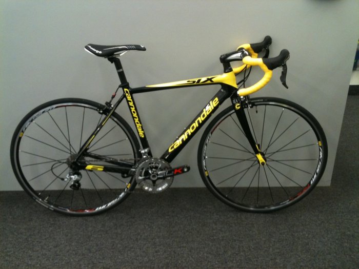 2010 Cannondale Six Carbon Three road bike
