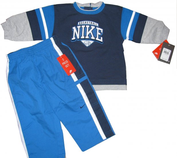 New Nike 2 Piece Basketball Outfit size 12M