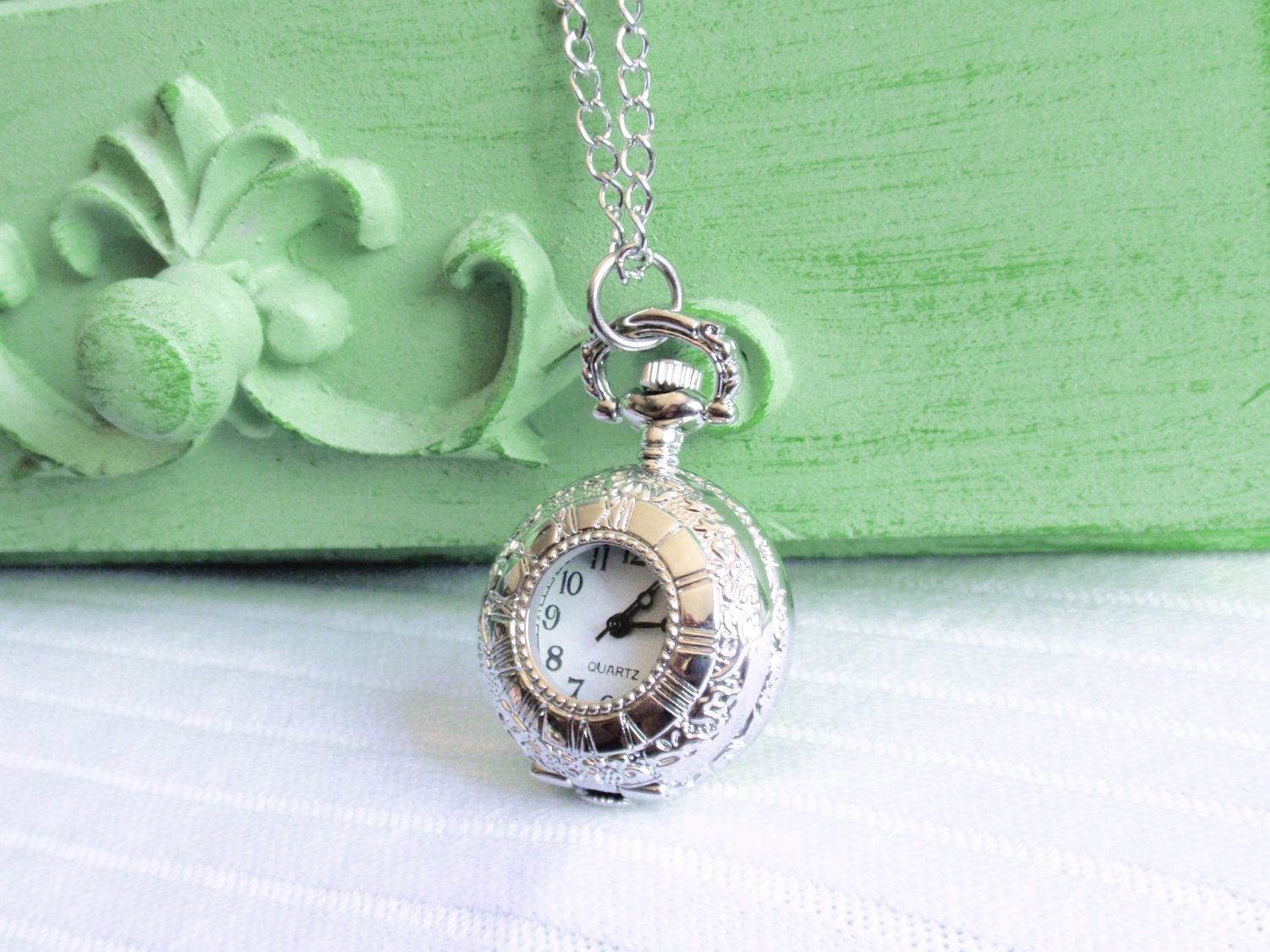 Pocket Watch Necklace - Silver Timepiece