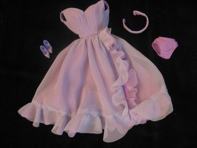 ELIZABETH TAYLOR BARBIE ACADEMY AWARDS FASHION NEW!