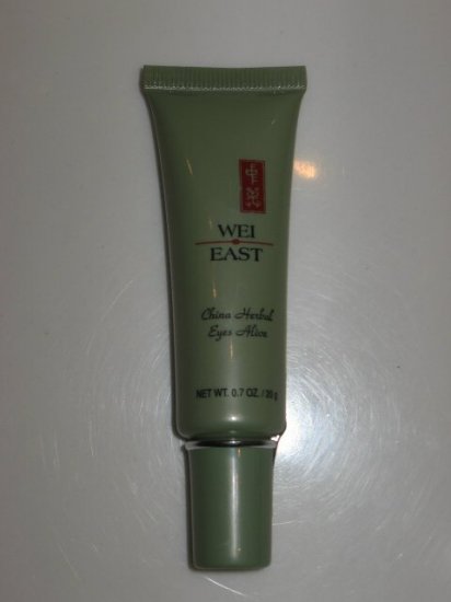 WEI EAST China Herbal Eyes Alive .7 oz New & Unopened