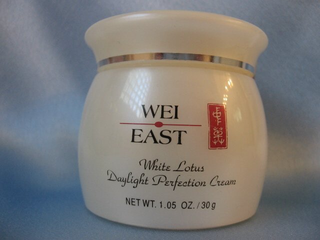 WEI EAST White Lotus DAYLIGHT PERFECTION Cream 1.05oz
