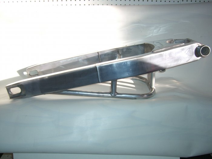 SUZUKI GSXR 600/750 01-03 FIXED LENGTH SWINGARM