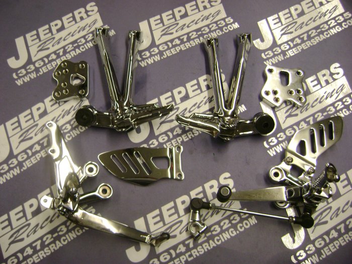 2007/08 gsxr 1000 chrome rear sets