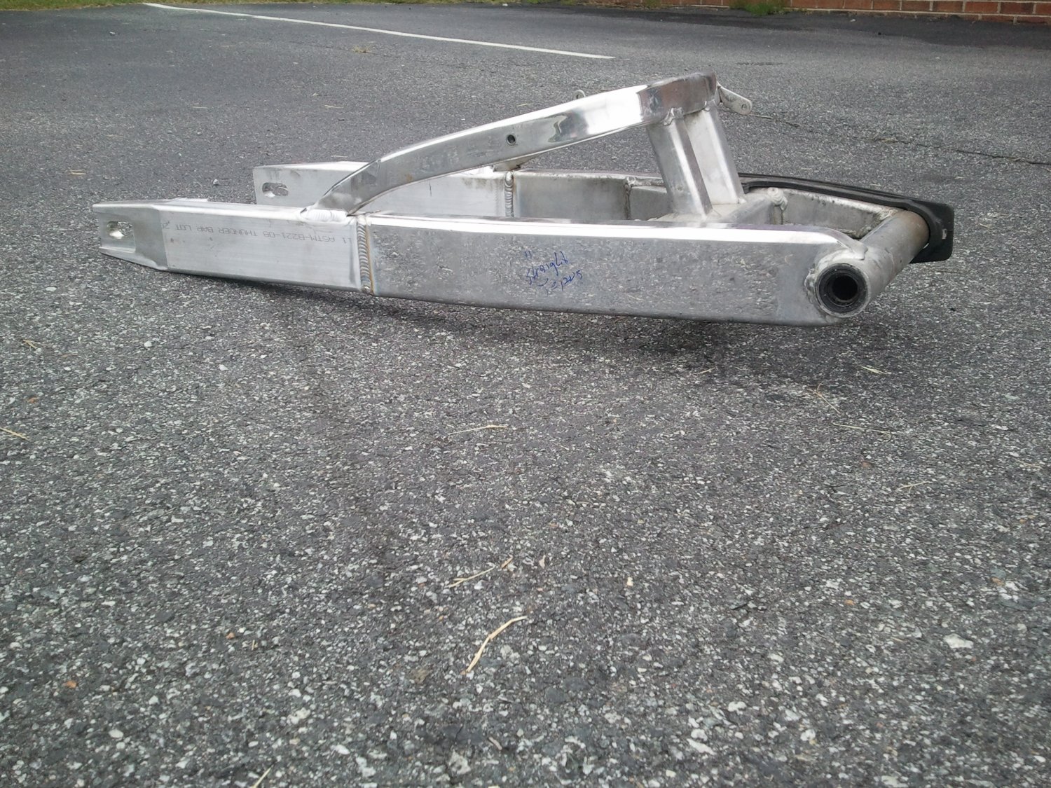 CBR 900 RR FIXED LENGHT EXTENDED SWINGARM