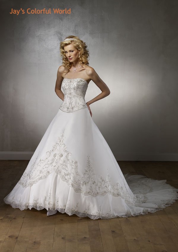A-line Scoop Neckline Strapless Tuller Embroidery Beading Train Wedding Dress Bridal Gown