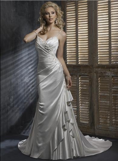 Sheath Spaghetti Strap V-neckline Appliqued Beaded Custom made Wedding Dress