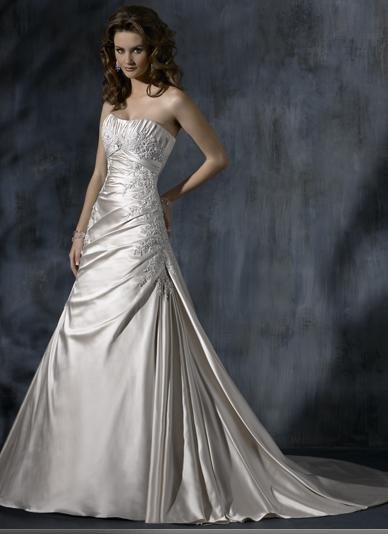Custom made A-line Scoop Neckline Appliqued Beaded Wedding Dress