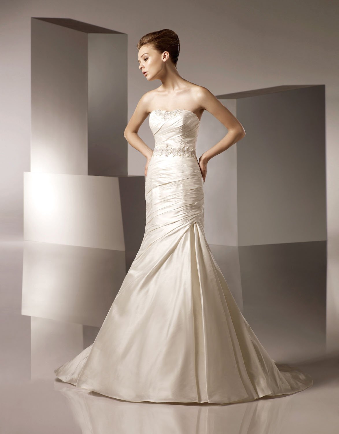 Mermaid Straight Neckline Appliqued Beading Lace-up Taffeta Wedding Dress Bridal Gown aq0025