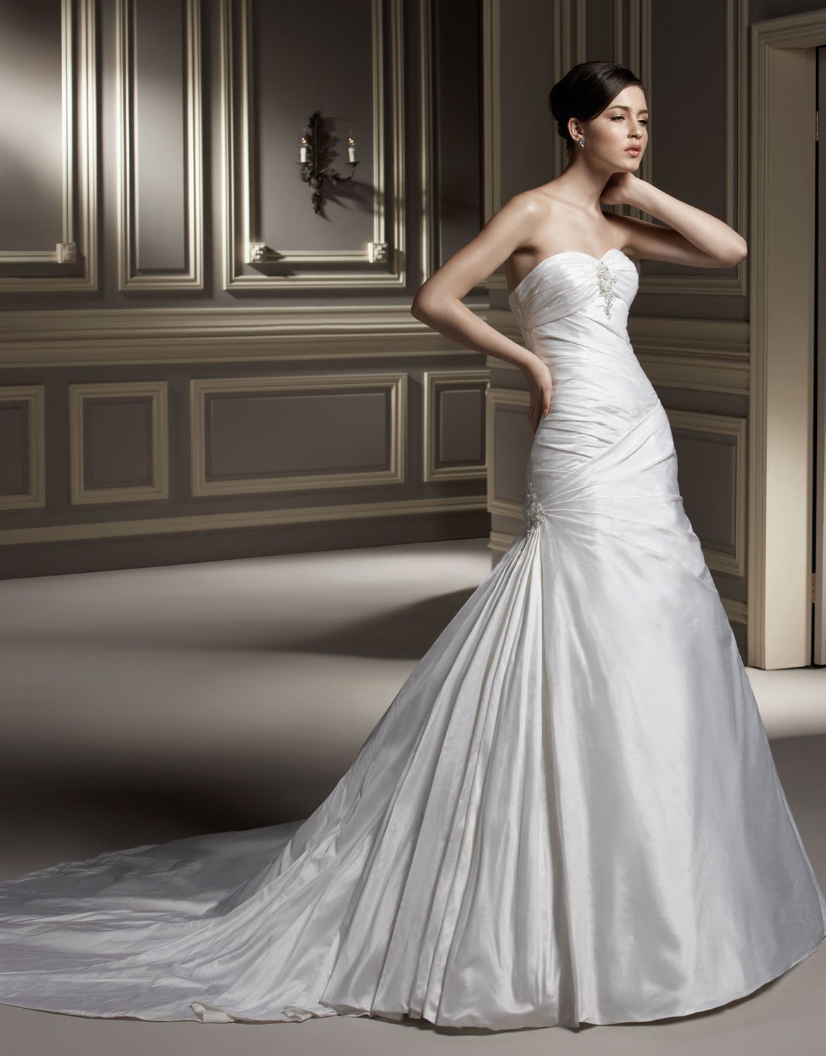 Sweetheart Strapless Beaded Train Taffeta Wedding Dress Bridal Gown aq0033