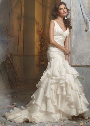 Backless V-neckline Beading Taffeta Wedding Dress Bridal Gown JH001